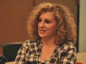 Kirsten Smith (LEGALLY BLOND) holds an open discussion on her writing process and her career. 